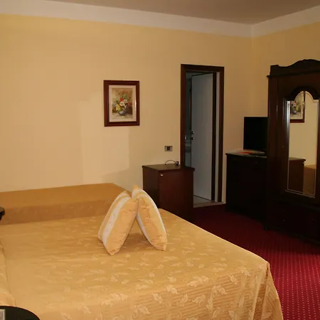 Milano Helvetia - In Centro Con Piscina Riccione