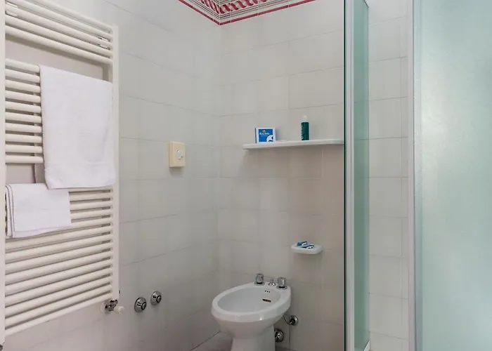 Milano Helvetia - In Centro Con Piscina 3*