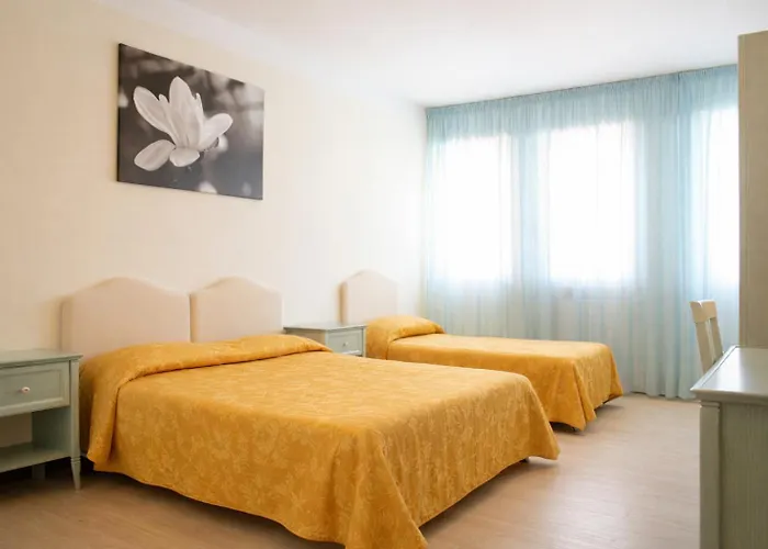 Milano Helvetia - In Centro Con Piscina Riccione