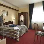 Hotel Milano Helvetia - In Centro Con Piscina 3*