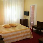 Milano Helvetia - In Centro Con Piscina 3* Riccione