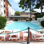 Milano Helvetia - In Centro Con Piscina Riccione