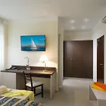 Milano Helvetia - In Centro Con Piscina 3*
