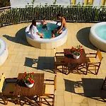 Hotel Milano Helvetia - In Centro Con Piscina Riccione