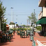 Milano Helvetia - In Centro Con Piscina Hotel 3*