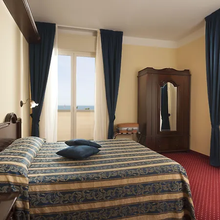 Milano Helvetia - In Centro Con Piscina Hotell 3*