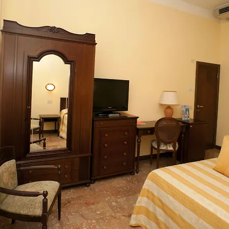 Milano Helvetia 3* Riccione