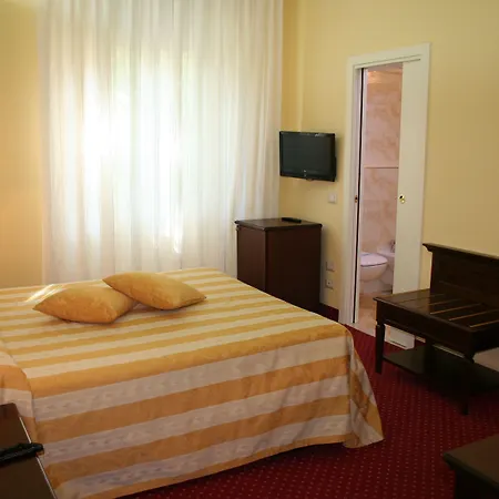 Milano Helvetia - In Centro Con Piscina 3* Riccione