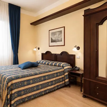 Milano Helvetia - In Centro Con Piscina 3*