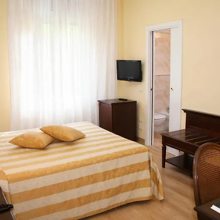 Milano Helvetia - In Centro Con Piscina Riccione