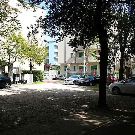 Milano Helvetia - In Centro Con Piscina