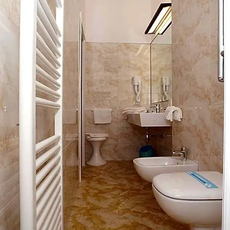 Milano Helvetia Hotel 3*