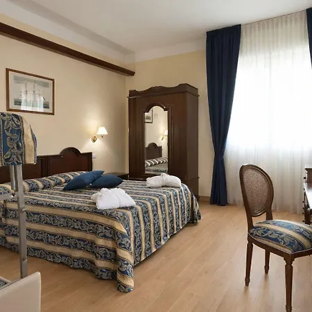 Milano Helvetia - In Centro Con Piscina Riccione