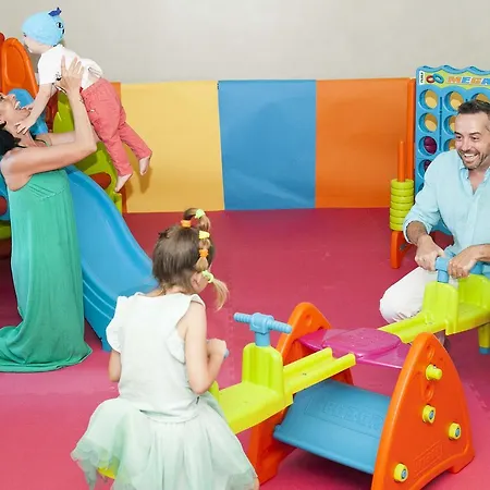 Hotel Milano Helvetia - In Centro Con Piscina Riccione