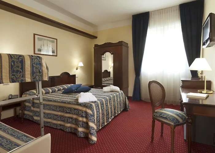 酒店 Milano Helvetia - In Centro Con Piscina 3*