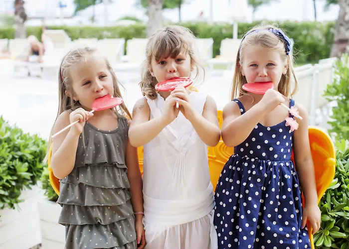 Milano Helvetia - In Centro Con Piscina 3*