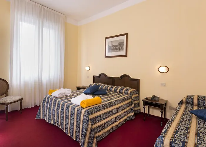 Milano Helvetia Hotel 3*