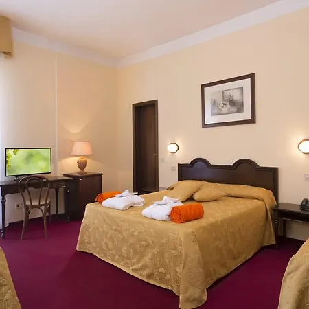 Szálloda Milano Helvetia - In Centro Con Piscina 3*