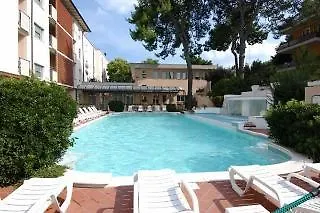 Szálloda Milano Helvetia - In Centro Con Piscina 3*