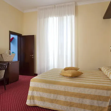 Szálloda Milano Helvetia - In Centro Con Piscina 3*