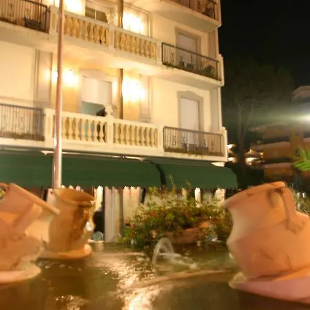 Szálloda Milano Helvetia - In Centro Con Piscina 3*